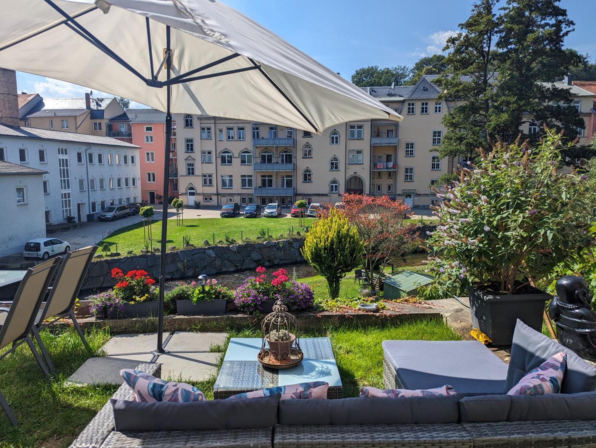 F4 - Urlaubsmagie - Grosse Wohnung Fuer Bis Zu 10 Personen Sebnitz Exterior photo